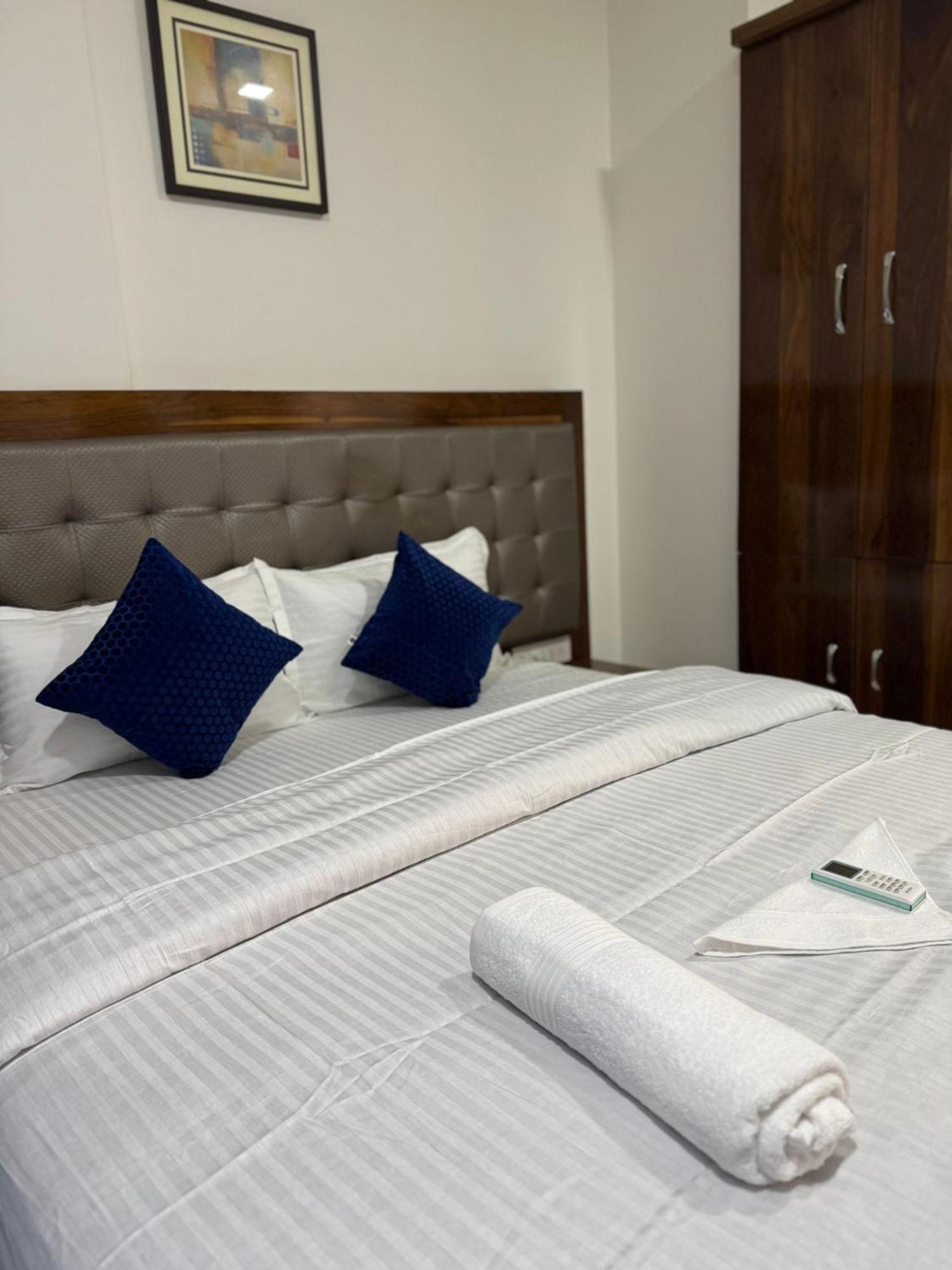 Luna Spaces- Near Mumbai International Airport Kültér fotó
